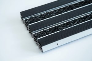 Грязезащитные алюминиевые решетки  R3 ворс+резина